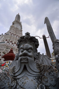 Bangkok Tours - Wat Arun, temple of dawn - Bangkok city tour